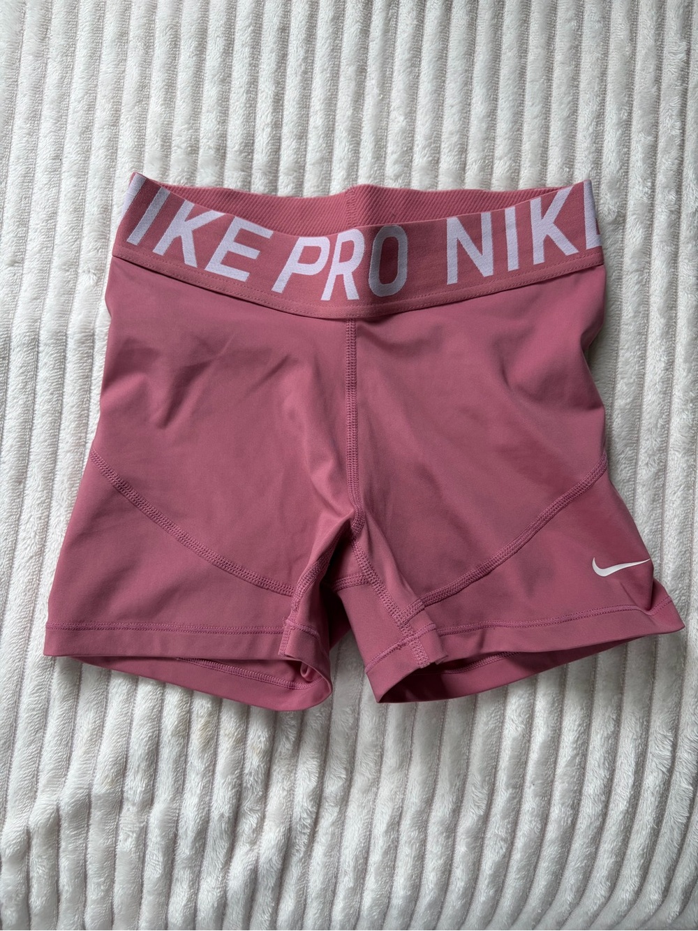 Nike Pro 3” Shorts 💗